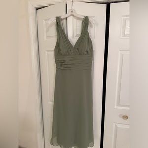 B2 Draped Back Bridesmaid Dress sz. 14